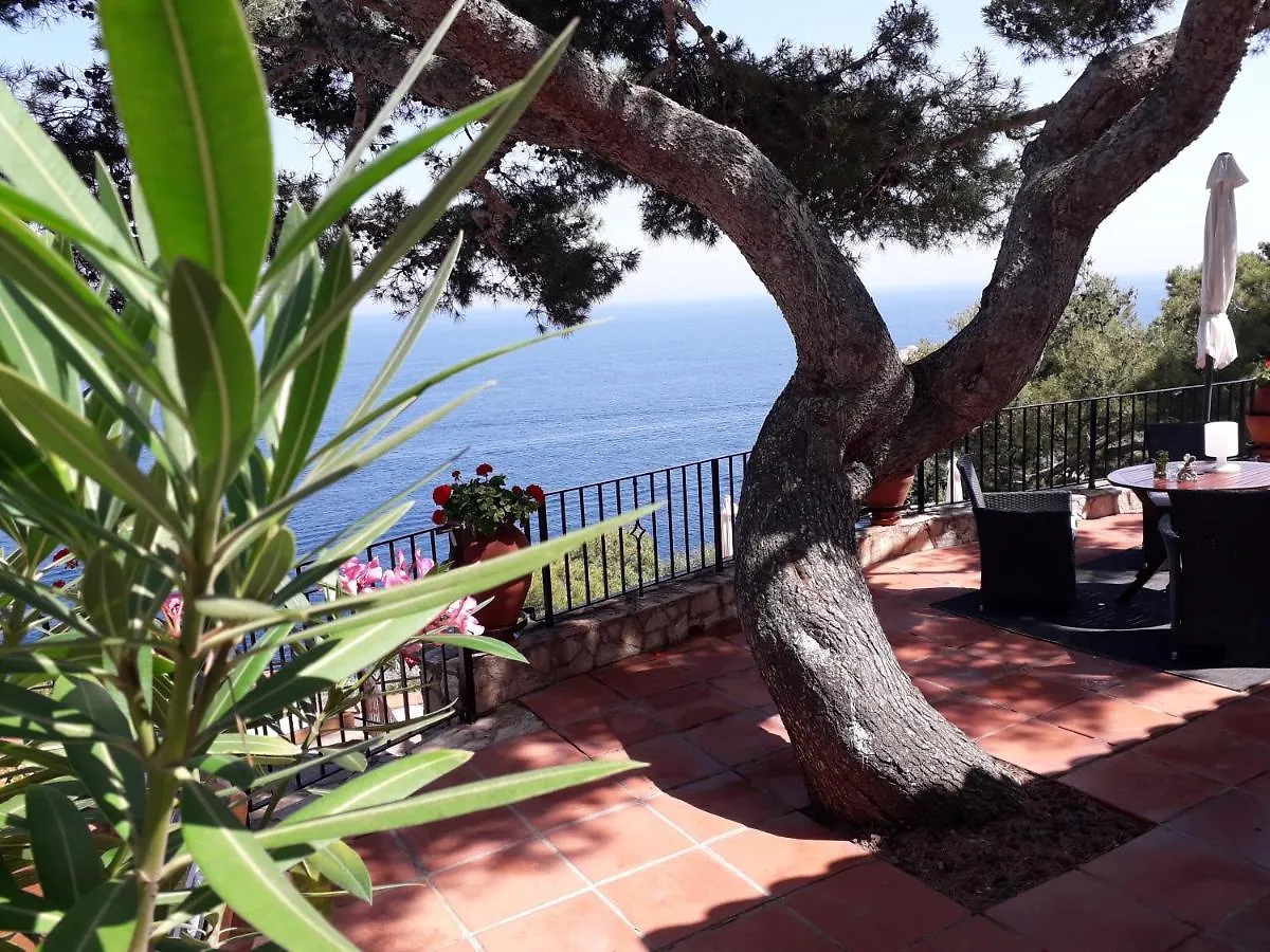 Villa Transatlantique En Premiere Ligne De Mer Dite Villa Esmeralda Llafranc 0*,  Spanyolország