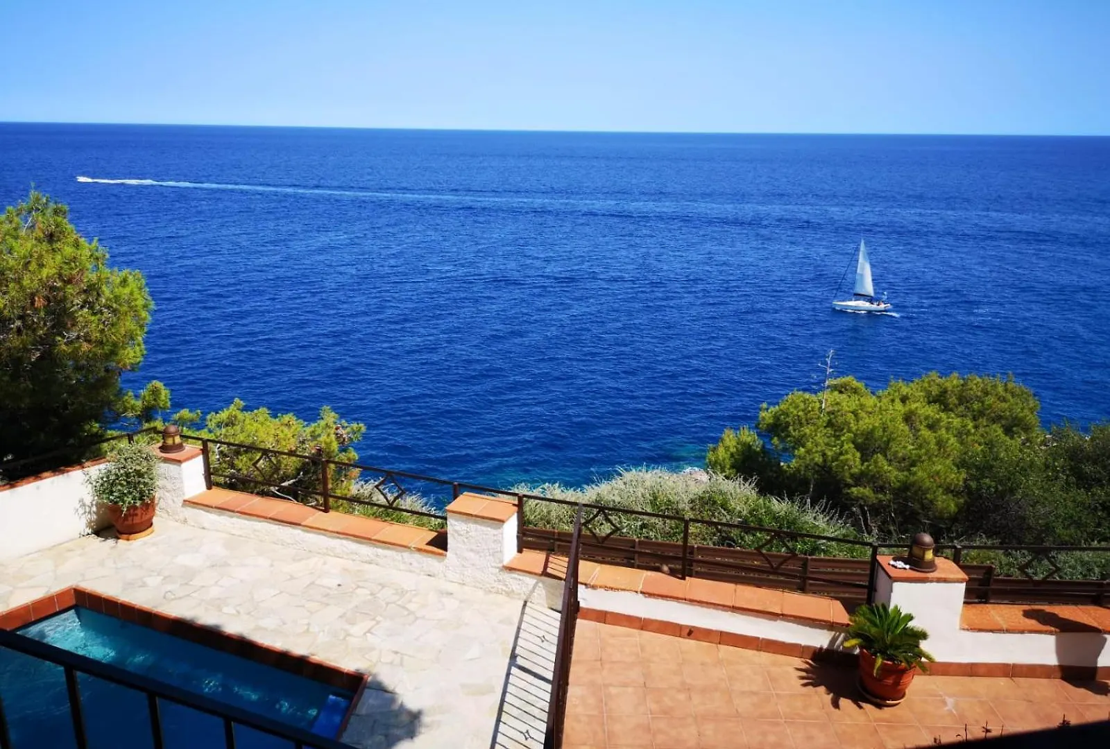 Villa Transatlantique En Premiere Ligne De Mer Dite Villa Esmeralda Llafranc