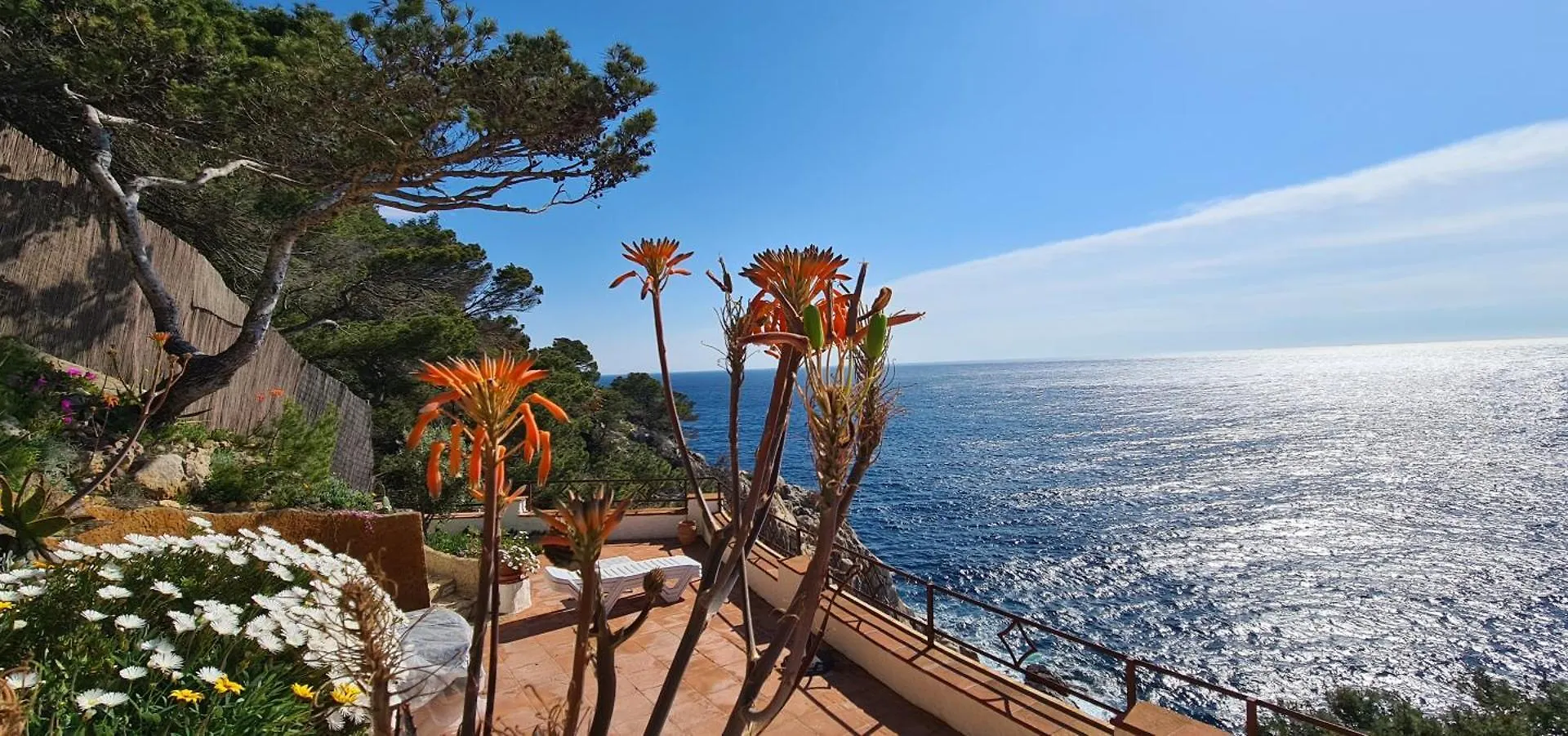 Villa Transatlantique En Premiere Ligne De Mer Dite Villa Esmeralda Llafranc Spanyolország