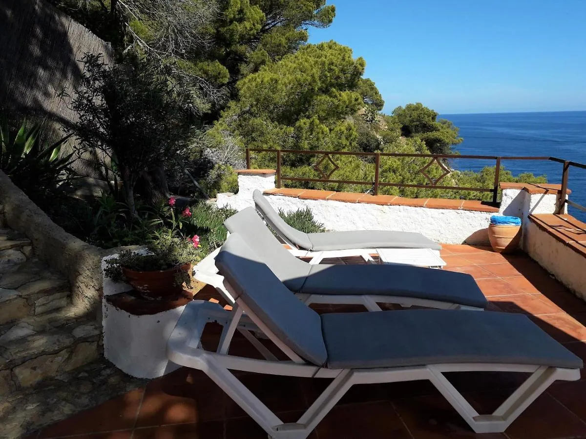 Villa Transatlantique en première ligne de mer dite Villa Esmeralda Llafranc