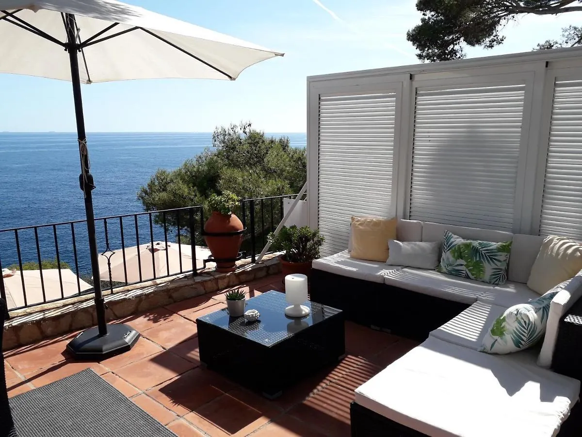 Villa Transatlantique en première ligne de mer dite Villa Esmeralda Llafranc 0*,  Spagna