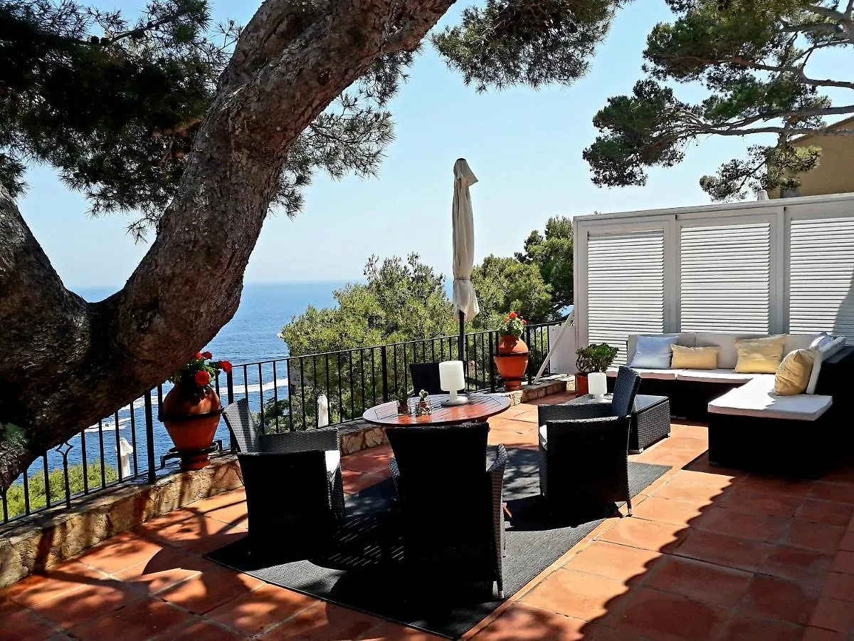 Villa Transatlantique en première ligne de mer dite Villa Esmeralda Llafranc